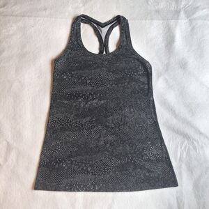 Lululemon Women’s Racerback Tank Top Gray Patterned Active Yoga